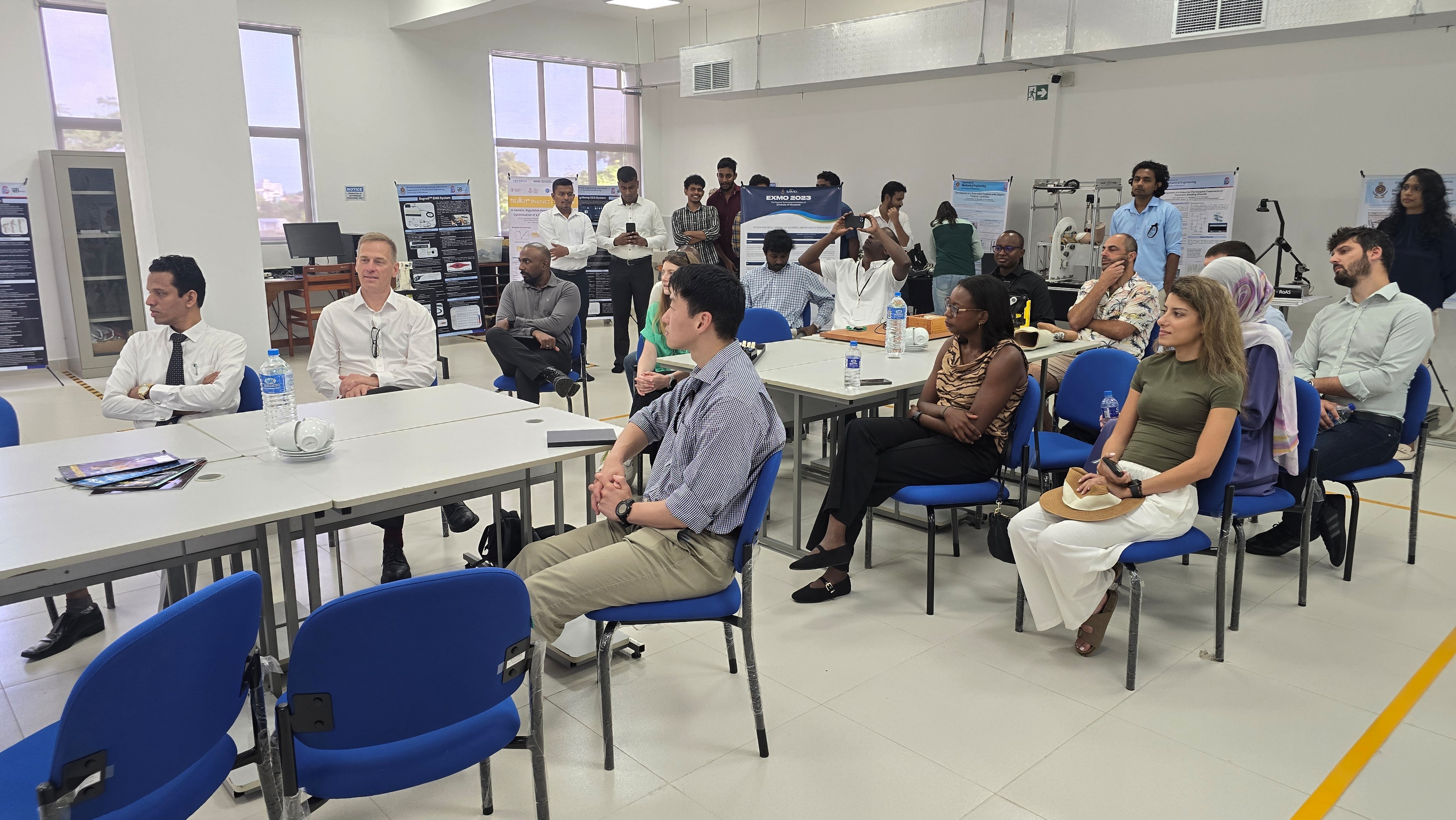 Delegates at the Biomedical Engineering Laboratory