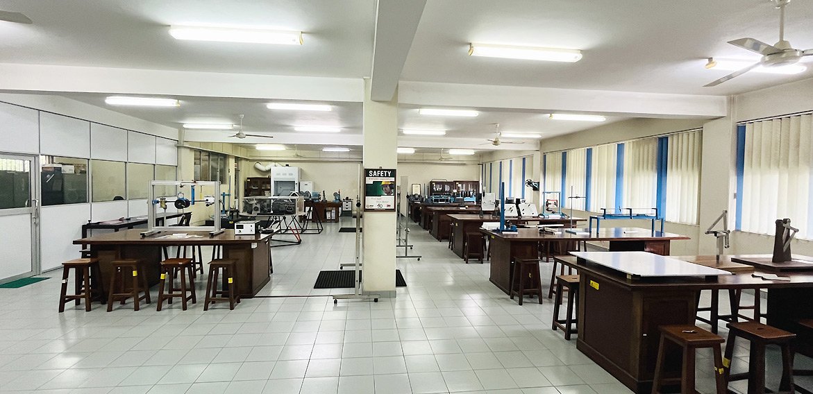 Applied Mechanics Lab