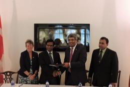 The University of Moratuwa signs an Agreement with the University of Calgary