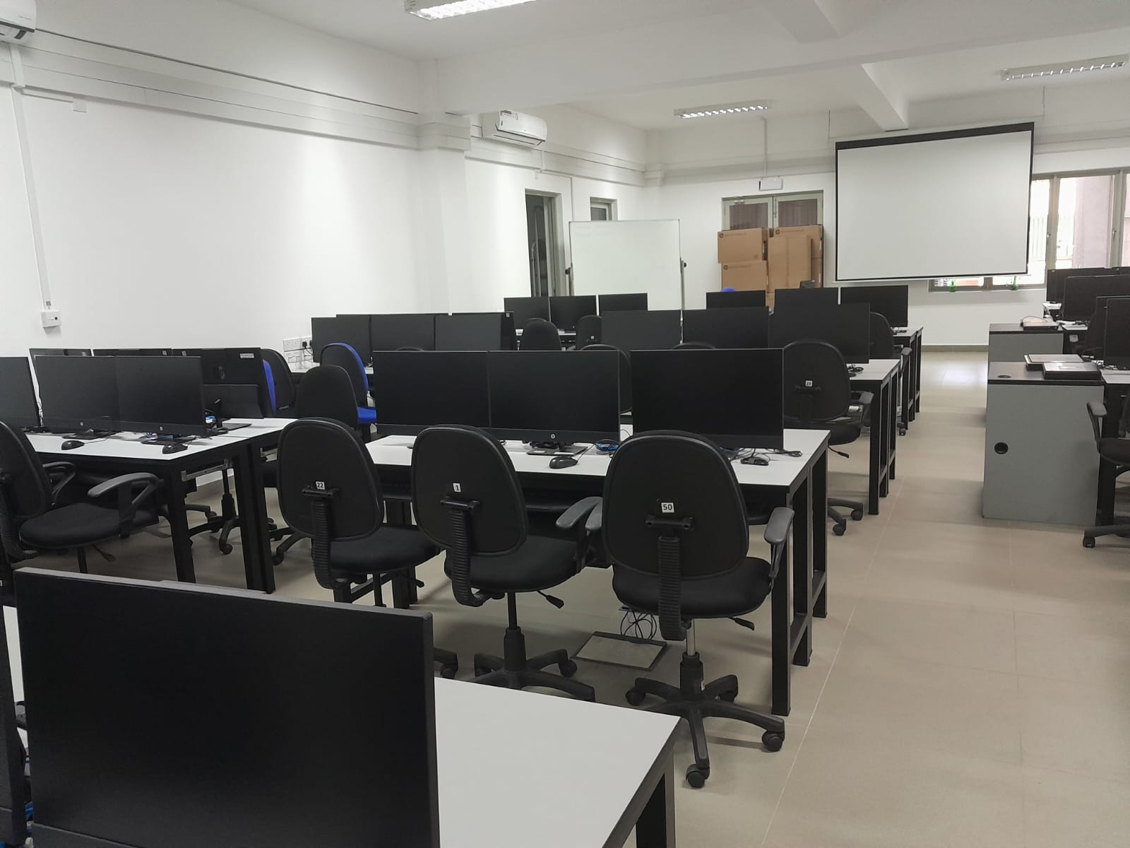 Computer Laboratory | University of Moratuwa