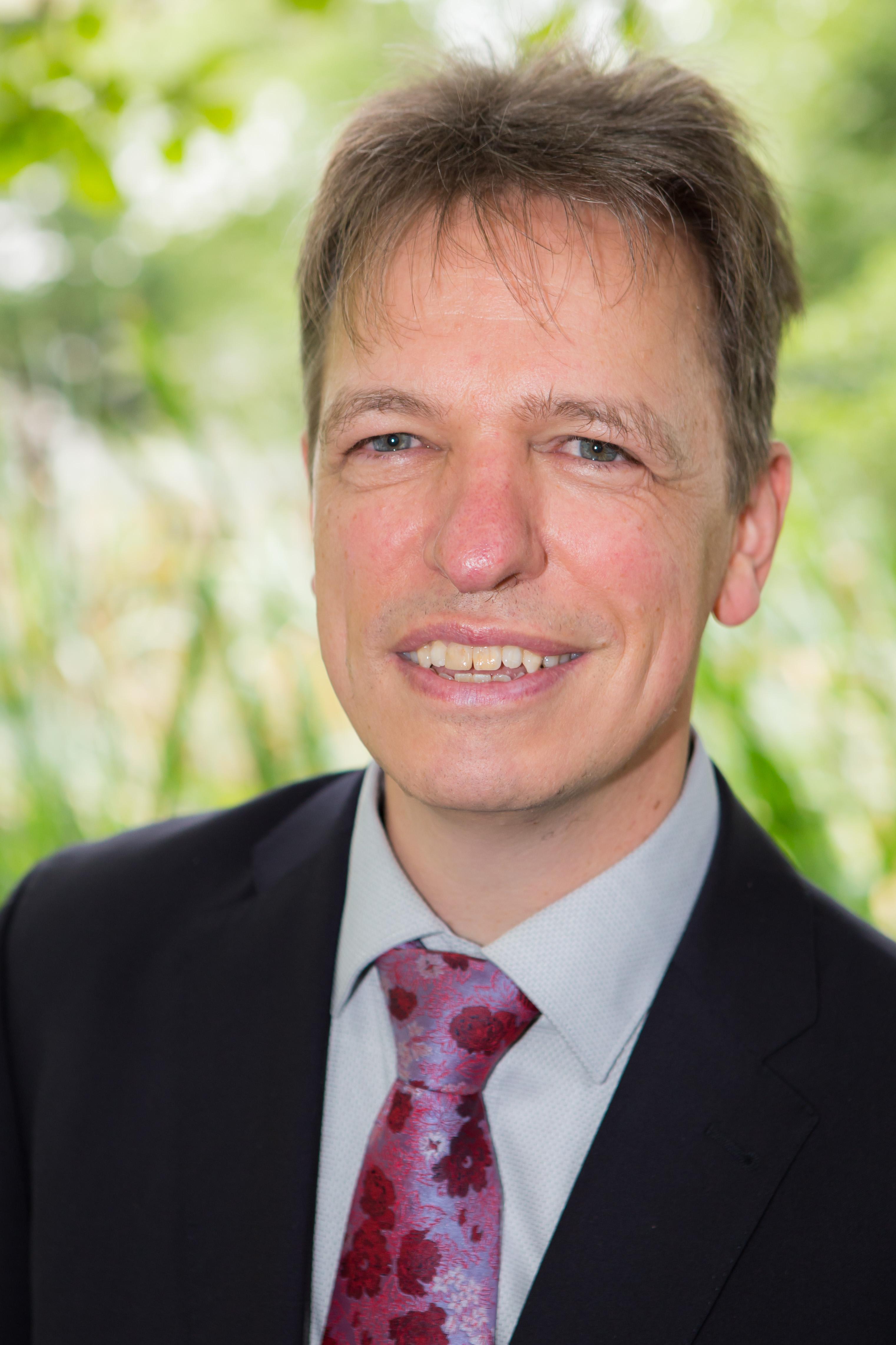 Prof. Stefan Seuring
